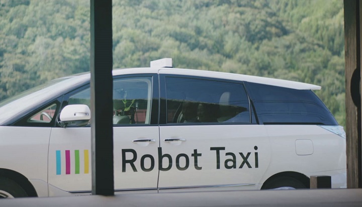 Japan's driver-less taxi service is being rolled out in 2016. Credit: