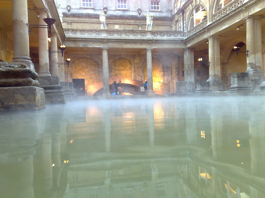 The Roman Baths complex is a site of historical interest in the English city of Bath. The house is a well-preserved Roman site for public bathing. Photo credit: Mark Hillary / Flickr