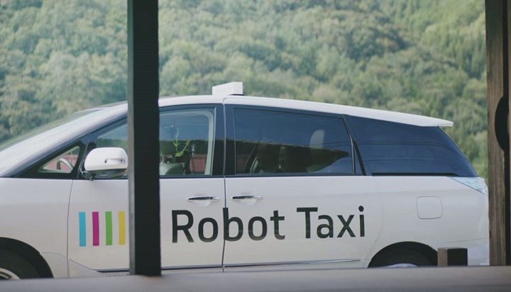 Japan's driver-less taxi service is being rolled out in 2016. Credit: 