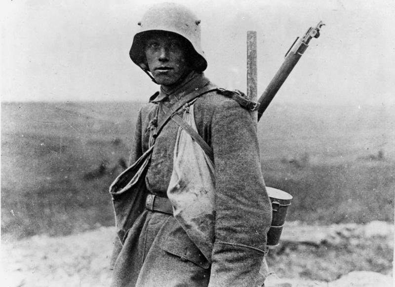 A young German Sommekämpfer in 1916.